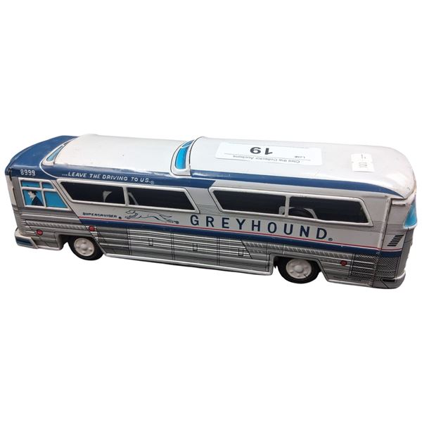 Vintage tin Greyhound Bus Made in Japan 10"