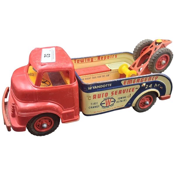 Early 60s Wyandotte tpw/service truck 15"