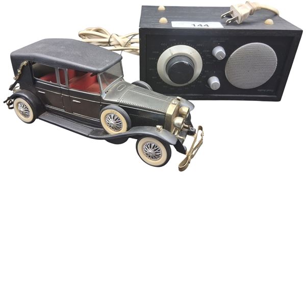 Pair of radios, both work