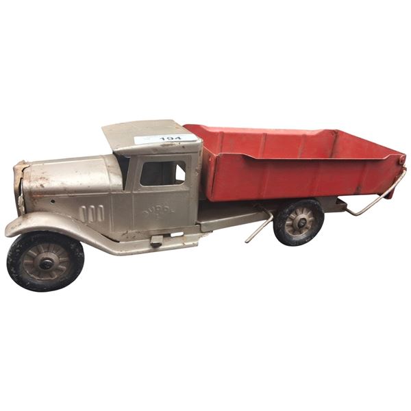 20s/30s Buddy L pressed steel truck 18"