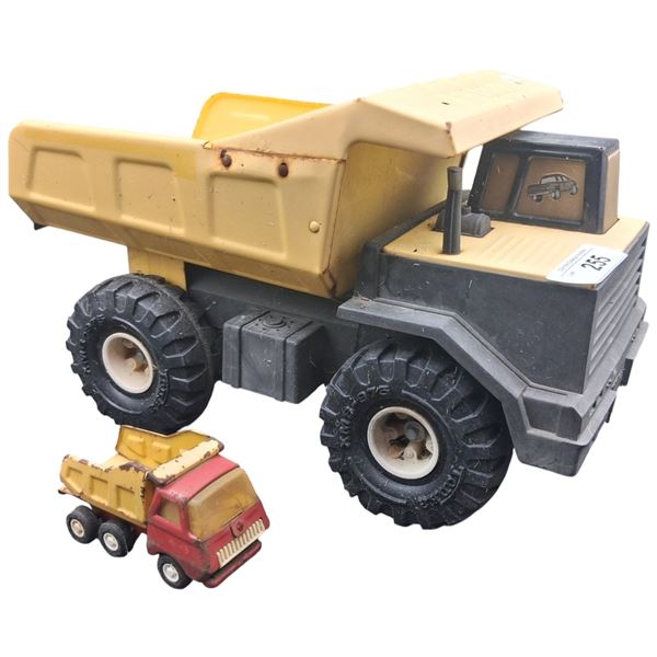 2 vintage Tonka trucks