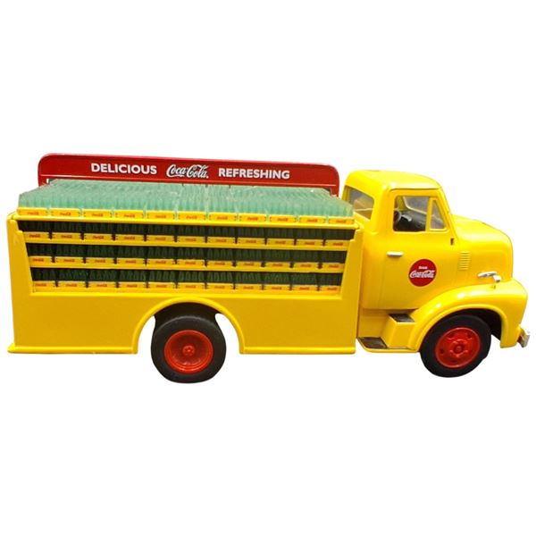 Beautiful die cast Coke truck by ERTL 53 Ford C-500 8"