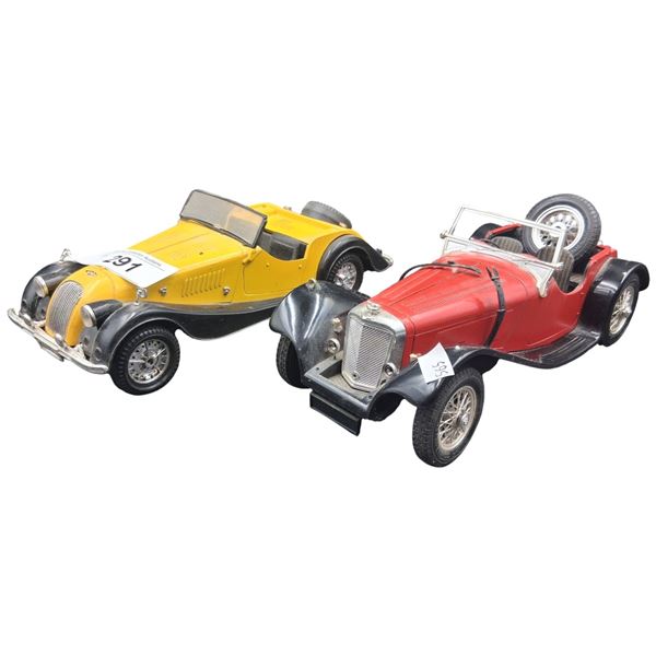 2 vintage die cast vehicles, 1:16 scale & 1:18 scale