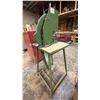 Image 4 : CEC METAL PRODUCTS FOOT OPERATED SNAP FASTENING MACHINE