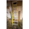 Image 3 : YELLOW 8' FIBERGLASS LADDER