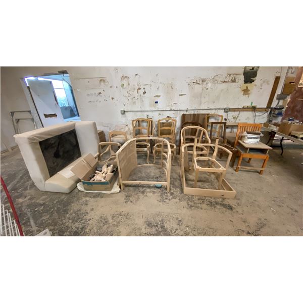 LARGE GROUP OF ASSORTED FURNITURE PARTS