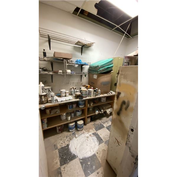 CONTENTS OF PAINT ROOM- ASSORTED PAINTS, PIGMENT POWDERS, GOLD/SILVER LEAF & PAINTING EQUIPMENT