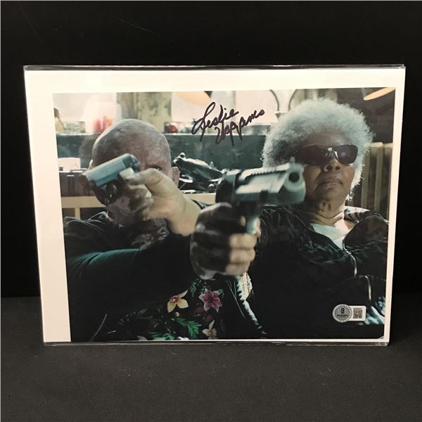 LESLIE UGGAMS SIGNED DEADPOOL 8X10 - BECKETT COA