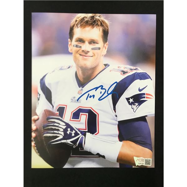 TOM BRADY SIGNED NEW ENGLAND PATRIOTS 8X10 - ACE COA
