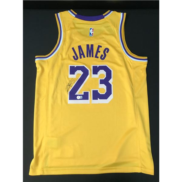 LEBRON JAMES SIGNED LOS ANGELES LAKERS JERSEY - BECKETT COA