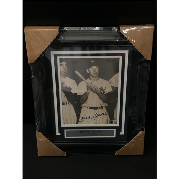 MICKEY MANTLE SIGNED AND FRAMED 8X10 - BECKETT COA