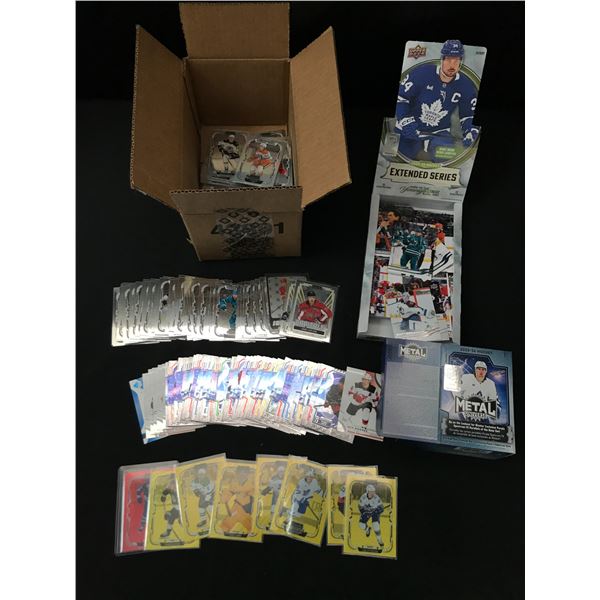 BOX OF LOOSE HOCKEY TRADING CARDS