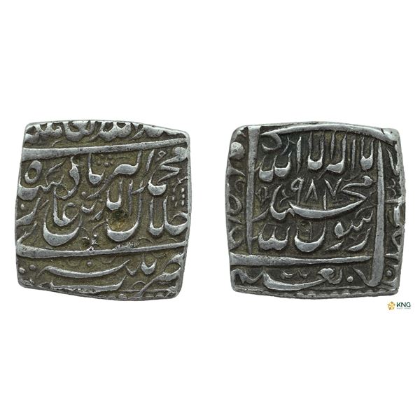 Akbar, Silver Square Rupee, AH 987, Patna Mint.
