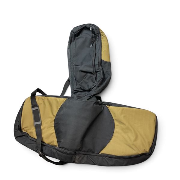 Foam Lined Bow Case in Black and Tan