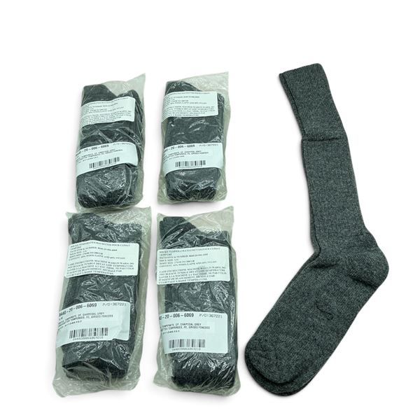 Canadian Forces Temperate Socks in Grey Size Lg X 5