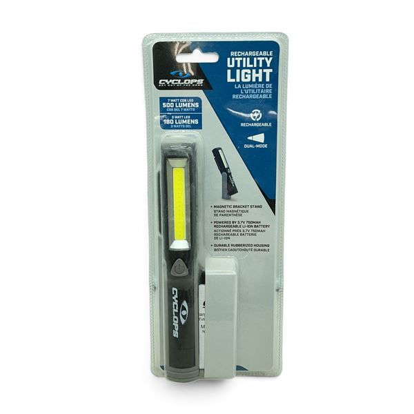 Cyclops 500 Lumens Rechargeable Utility Light, New