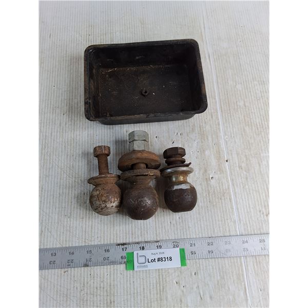 (3) Ball Hitches, Metal Tray