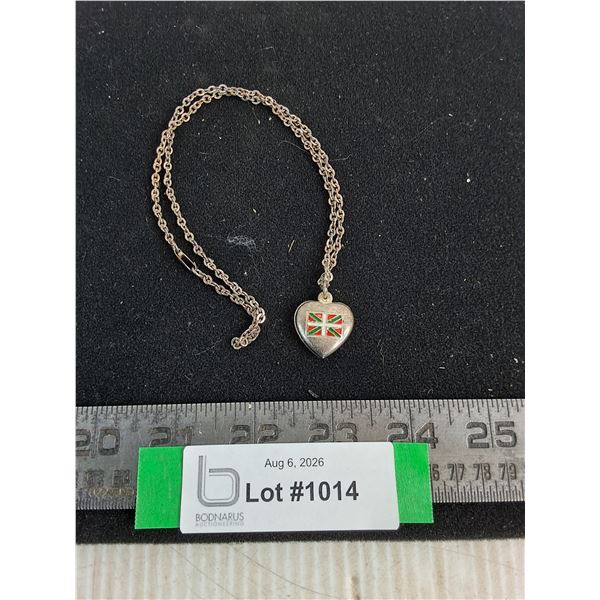 20" Chain Pendant w/Basque Flag