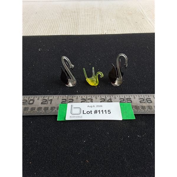 Set of 3 Ornamental Glass Swans