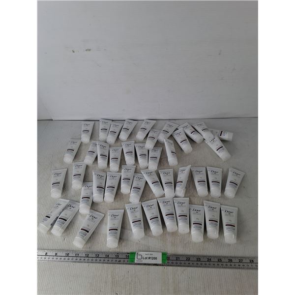 (44) Tubes Of Dove Conditioner 30ml Each
