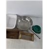 Image 3 : (5) Baking Dishes 11.5"x7.5",  Frying Pan 10" Diameter, Pet Food Bowl