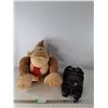 Image 1 : Donkey Kong Stuffy 16.5", BatMobile Figurine 12.5"