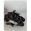 Image 5 : Donkey Kong Stuffy 16.5", BatMobile Figurine 12.5"