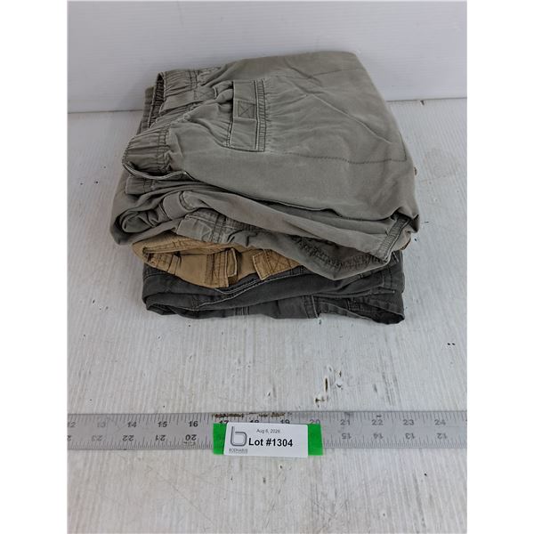(3) Rangler, Red Head, & George Pants (34x32, 34, & 32)
