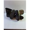 Image 2 : Youth Kodiak Size 4 Boots, Youth BOGS Size 6 Boots