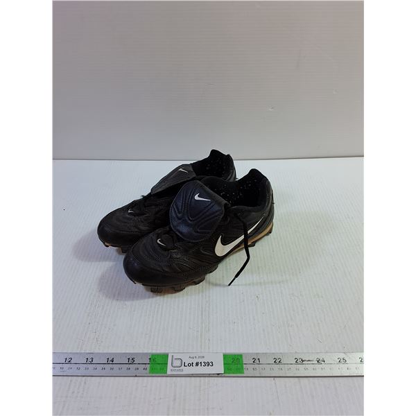 Adult Size 8 Nike Cleats