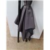 Image 3 : Outdoor Umbrella 90'', Pickup Only