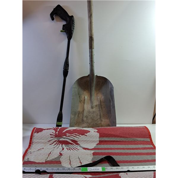 Pressure Washer Gun, Floor Mat, Shovel