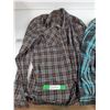 Image 2 : (2) Shirts - Size XL