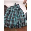 Image 3 : (2) Shirts - Size XL