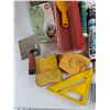 Image 3 : Caulking Guns, Putty Knives, Ceramic Belt, Silicone, Misc