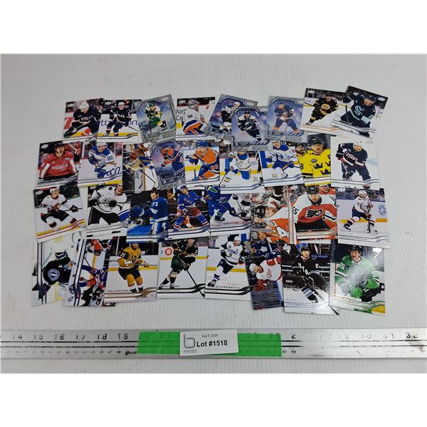 Assorted Upper Deck Hockey Cards - CANNOT AUTHENTICATE