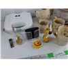 Image 2 : Superior Sandwich Maker, Cream/Sugar Set, Tea Pot, Planter, Wicker Basket, Misc