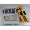 Image 1 : Miter Saw Mounting Brackets, Work Glove, Mop Head