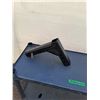 Image 5 : **Small 2-Shelf Shelf with Vehicle Hitch No Shipping