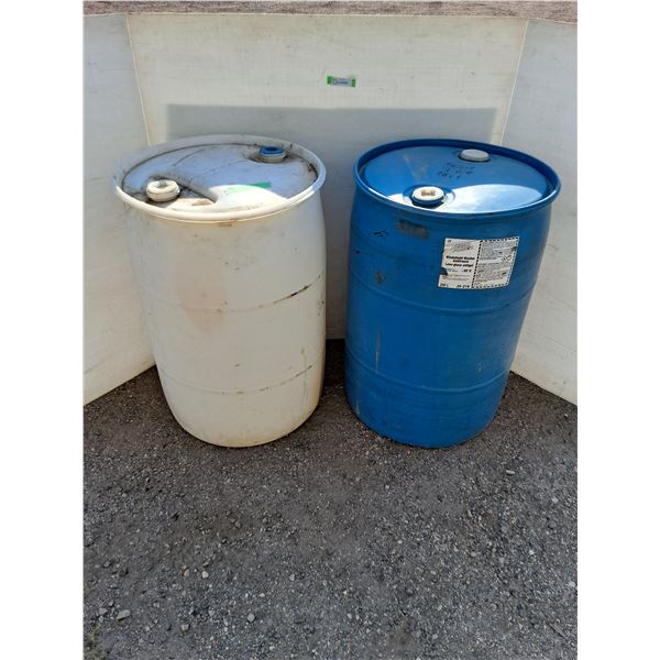 **(2) Rain Barrels White and Blue 200L No Shipping