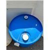 Image 3 : ** (2)Rain Barrels White and Blue 200L No Shipping