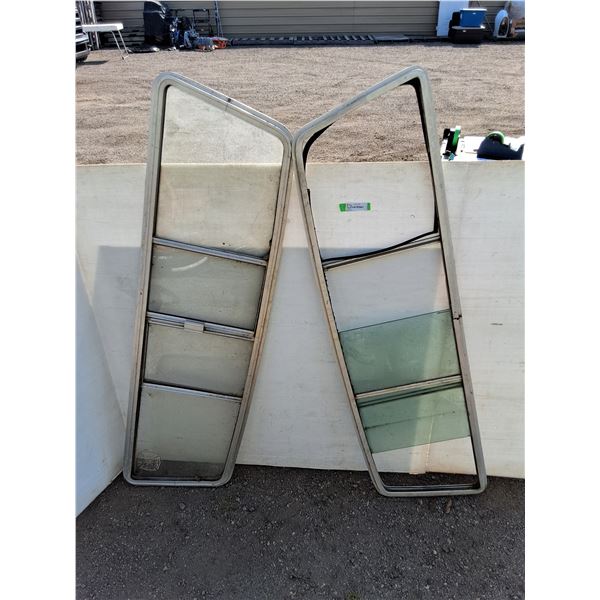 **(2) Rear Sliding Windows No Shipping
