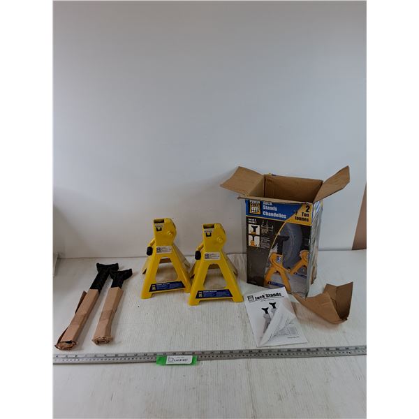 (2) 2-Ton Jacks with with Box and Owner's Manual