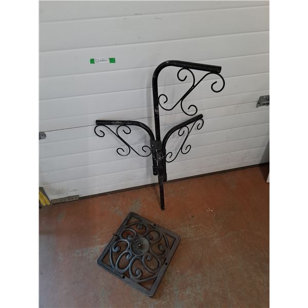 **Wrought Iron Garden Stand - PICKUP ONLY