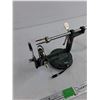 Image 3 : Suction Cup Apple Peeler