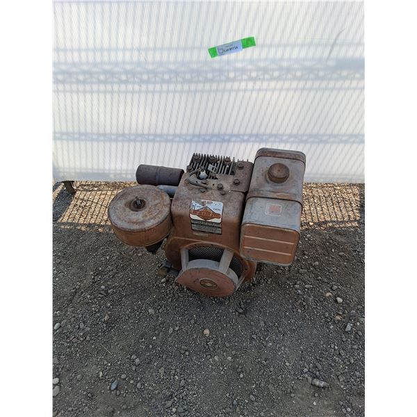 **Vintage Briggs & Stratton 4 Cycle Gas Powered Engine - As Is, PICKUP ONLY