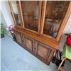 Image 3 : 2-piece China Cabinet