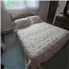 Image 2 : 64" Complete Bed - Headboard, Boxspring, Mattress, Bedding, Almost New