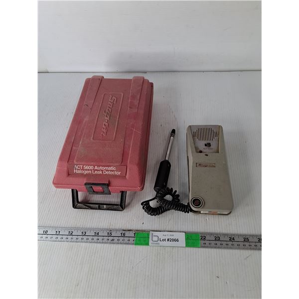 Snap-on Halogen Leak Detector & Case- Untested