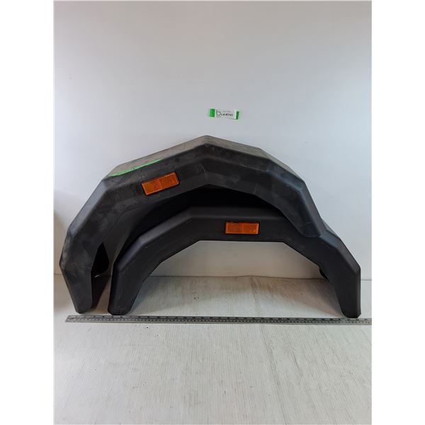 (2) 14" Plastic Trailer Mudguard Fenders, Pickup Only